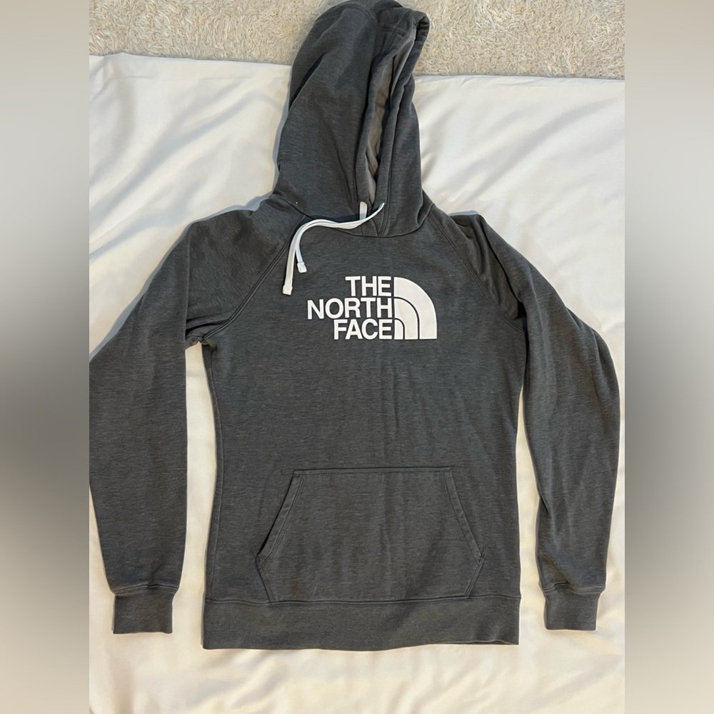 The North Face Women’s Charcoal Hoodie